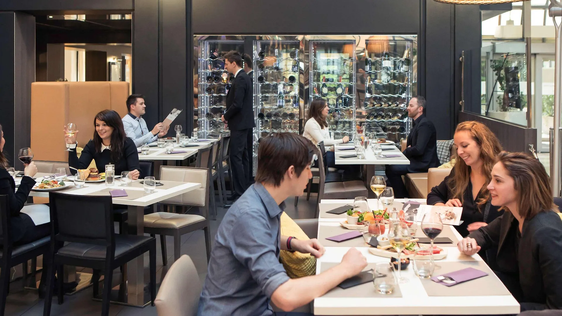 **** Hotel Mercure Paris Porte De Versailles Expo Vanves France