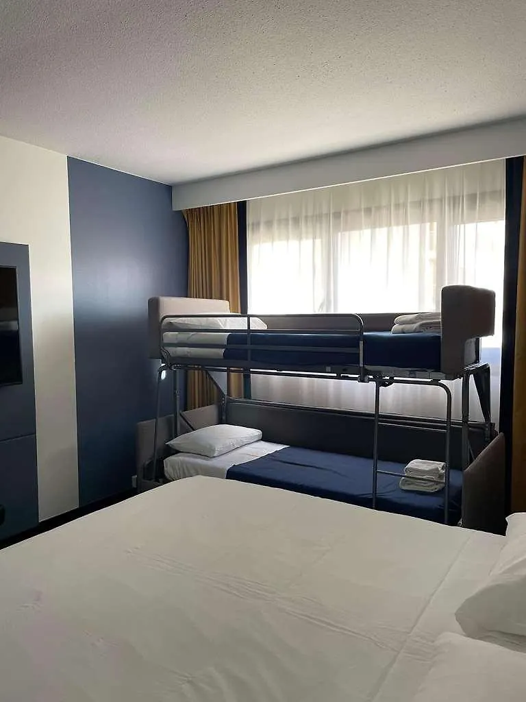 Mercure Paris Porte De Versailles Expo Vanves 4*,