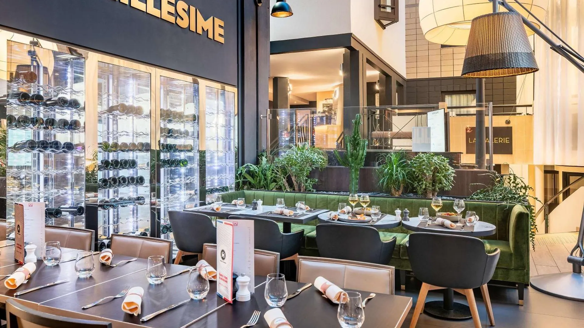 Mercure Paris Porte De Versailles Expo Vanves 4*,