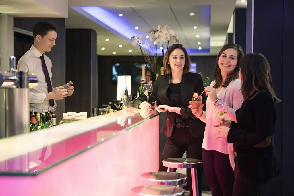 **** Hotel Mercure Paris Porte De Versailles Expo Vanves France